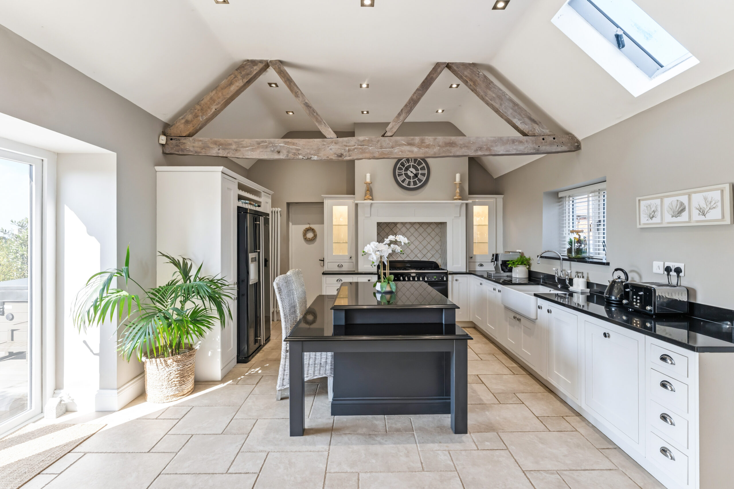 3 Spadeley Barns - 06916